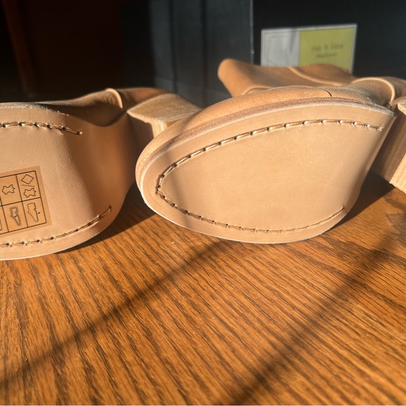 Rag & Bone Newbury Bootie in Camel - 7.5 Never Been Worn! - Picture 4 of 5